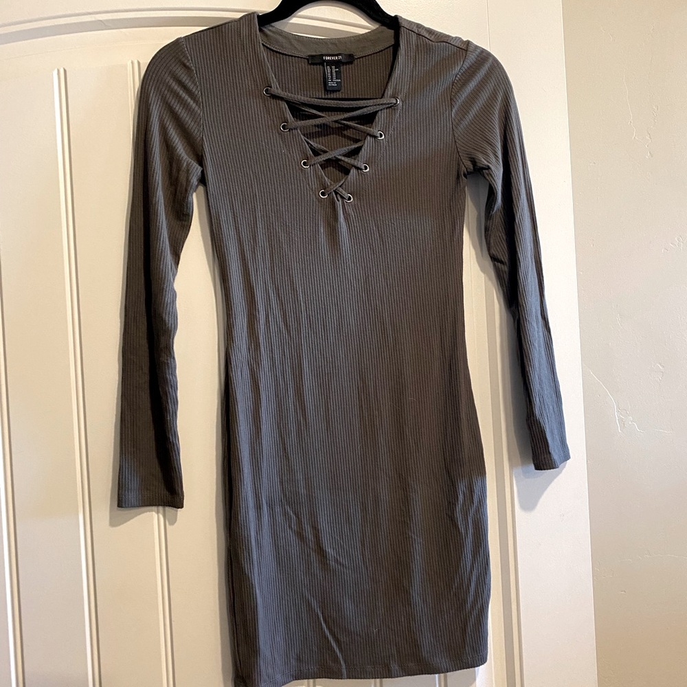 Olive/Charcoal Long-sleeve V-neck short dress w/cross-cross string detail